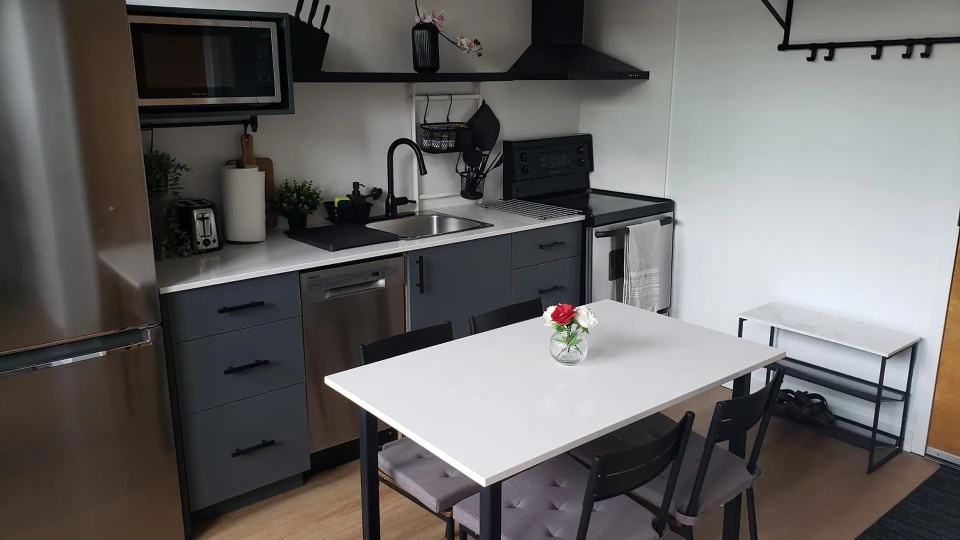 Apartmán Elegant Unique Downtown Vancouver Loft, Comfort & Convenience Combined Kanada